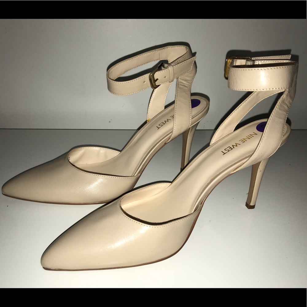 NWOT❗️Nine West Nude Heels